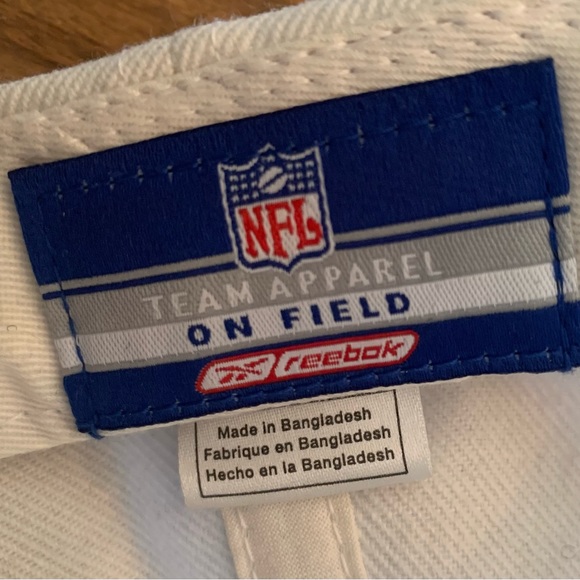 Reebok on field Dallas Cowboys hat signed by Terrence Newman - Picture 4 of 4